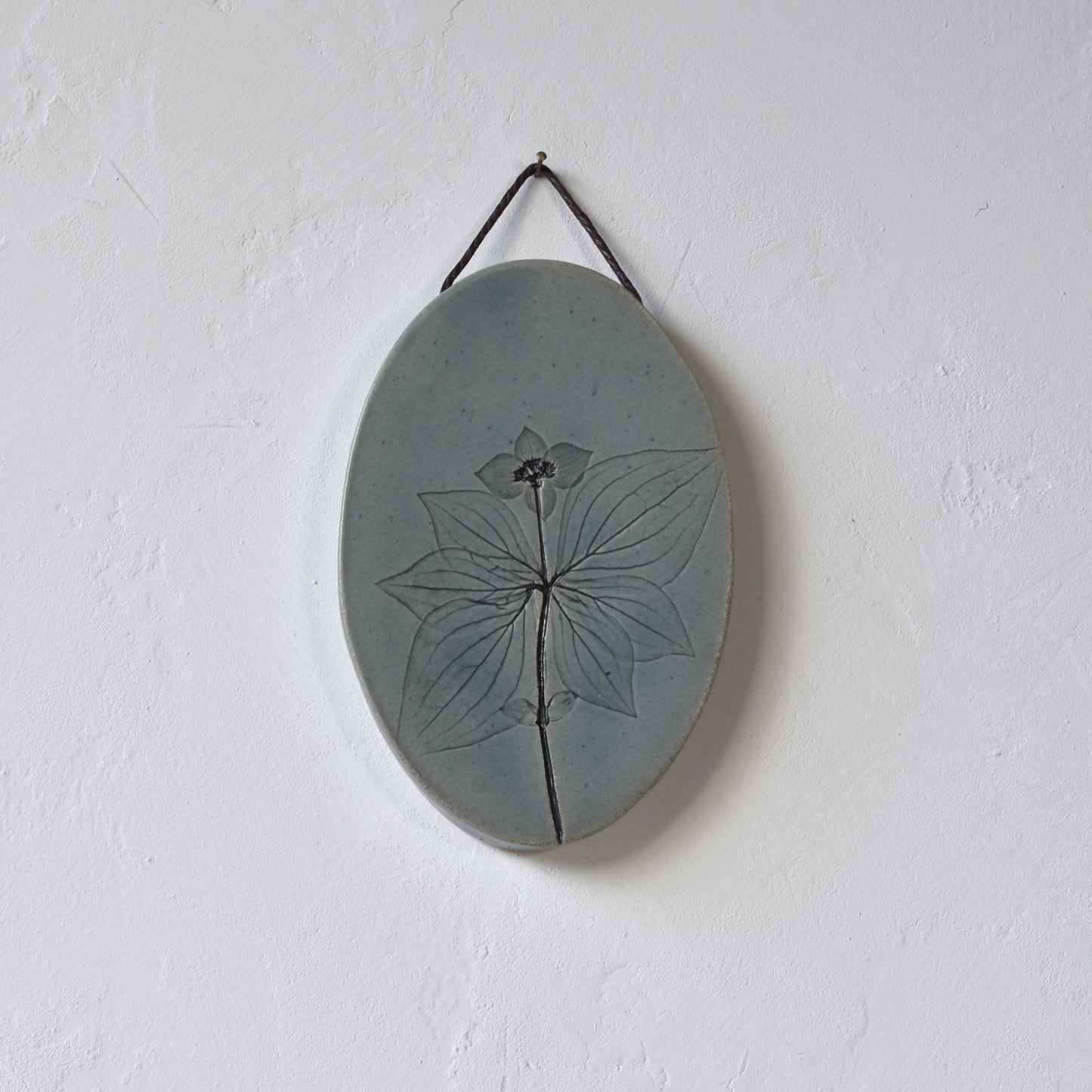 5.5" Bunchberry Wall Hanging in Denim Blue
