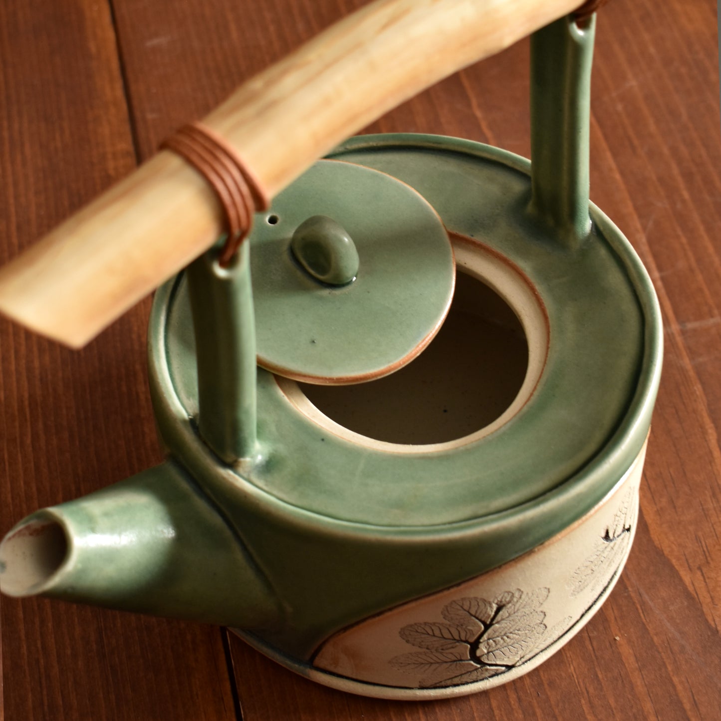Medium Arch Teapot with Spearmint - Evergreen